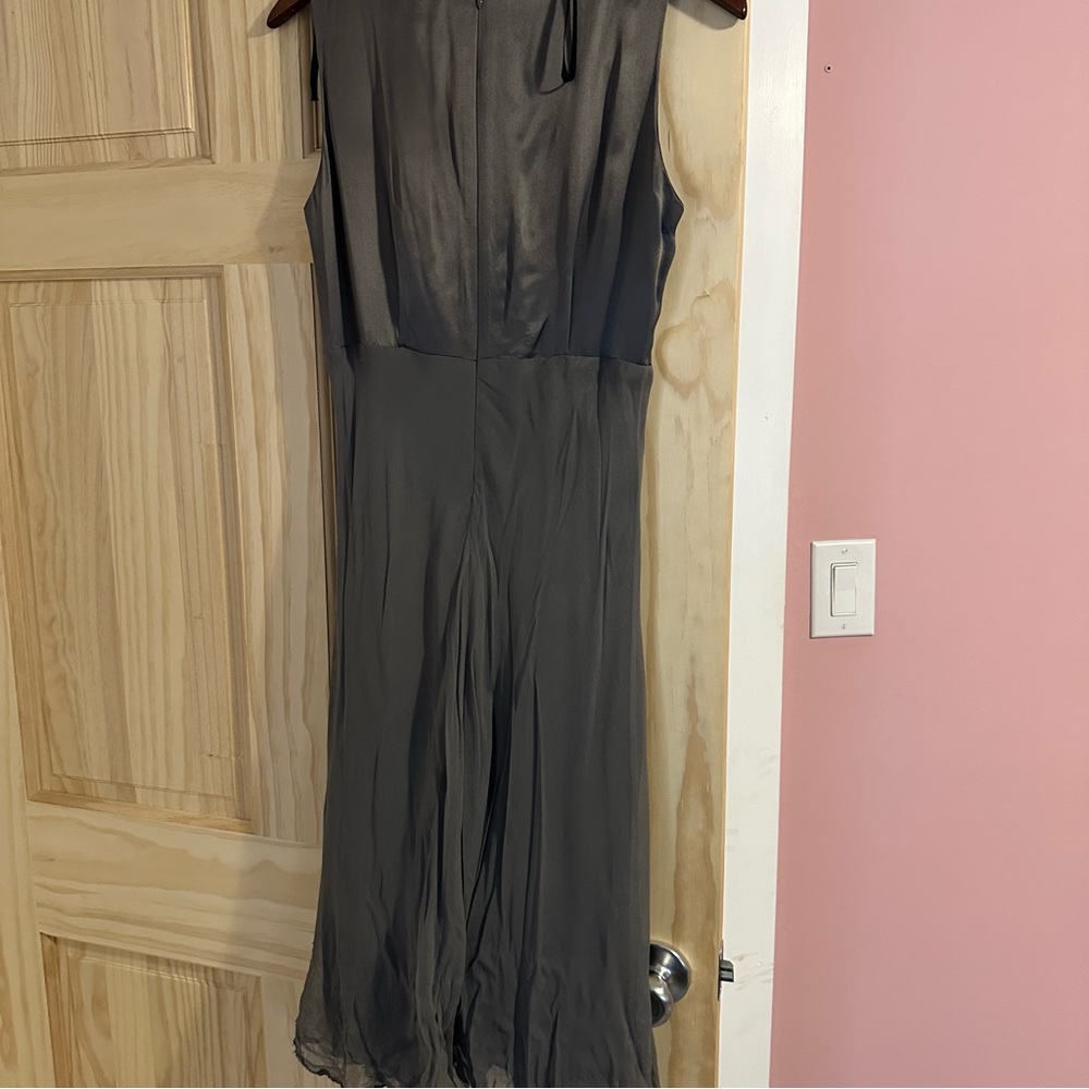 Donna Riccio size 8 grey dress 
Worn 1 time